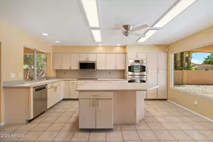 6235 E Paradise Ln, Scottsdale, AZ 85254 - Photo 14