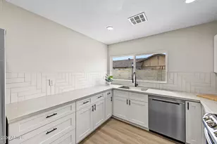 14216 N 39th Dr, Phoenix, AZ 85053 - Photo 14