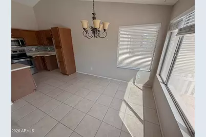 6877 S Oakmont Drive, Chandler, AZ 85249 - Photo 4