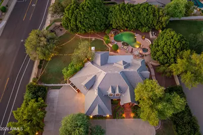 7060 W Surrey Avenue, Peoria, AZ 85381 - Photo 2