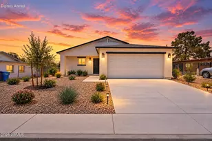 9618 N 10th Ave, Phoenix, AZ 85021 - Photo 1