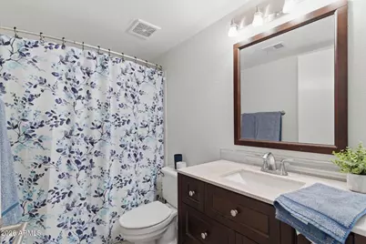 3635 N 37th Street #10, Phoenix, AZ 85018 - Photo 18