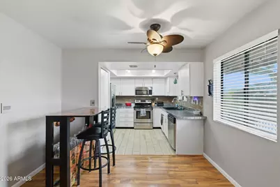 3635 N 37th Street #10, Phoenix, AZ 85018 - Photo 6