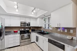3635 N 37th St, Phoenix, AZ 85018 - Photo 12