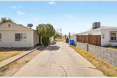 3209 W Garfield Street, Phoenix, AZ 85009 - Photo 1