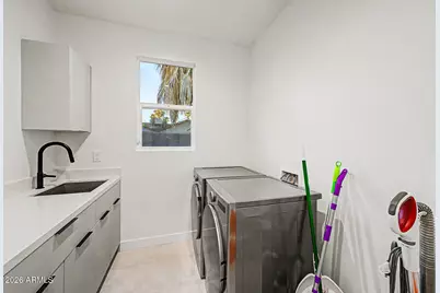 2336 N 28th Place, Phoenix, AZ 85008 - Photo 32