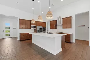 813 E Corral Rd, Phoenix, AZ 85042 - Photo 12