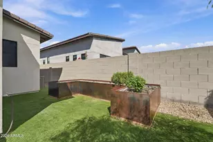 813 E Corral Rd, Phoenix, AZ 85042 - Photo 48