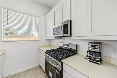 9654 W Mitchell Drive, Phoenix, AZ 85037 - Photo 32