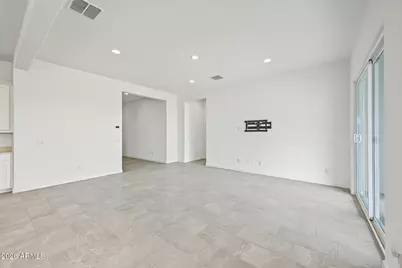 9654 W Mitchell Drive, Phoenix, AZ 85037 - Photo 8