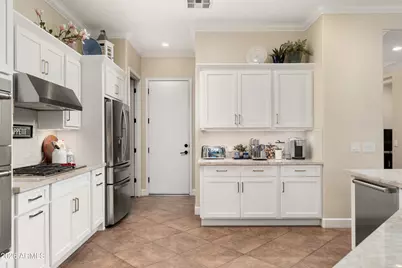 4196 E Nightingale Lane, Gilbert, AZ 85298 - Photo 10