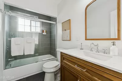 2929 N 55th Place, Phoenix, AZ 85018 - Photo 22