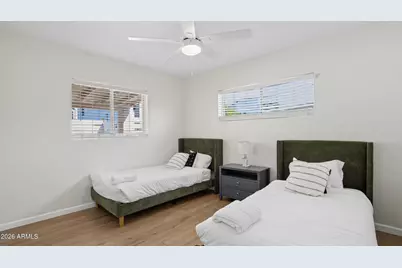 2929 N 55th Place, Phoenix, AZ 85018 - Photo 30