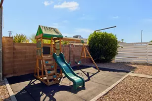 2929 N 55th Pl, Phoenix, AZ 85018 - Photo 62