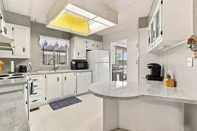 8936 E Fairway Boulevard, Sun Lakes, AZ 85248 - Photo 16