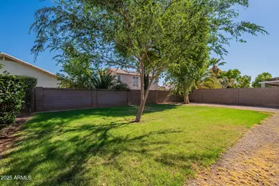 15885 W Apache Street, Goodyear, AZ 85338 - Photo 48