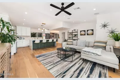 8607 E San Daniel Drive, Scottsdale, AZ 85258 - Photo 18
