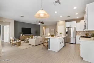 5218 W Buckskin Trail, Phoenix, AZ 85083 - Photo 10