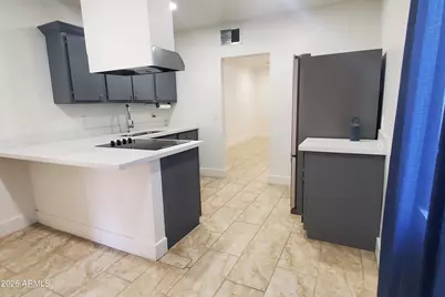 3032 N 34th Street, Phoenix, AZ 85018 - Photo 2