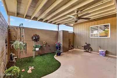10146 W Hutton Drive, Sun City, AZ 85351 - Photo 6