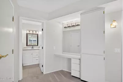 10146 W Hutton Drive, Sun City, AZ 85351 - Photo 18