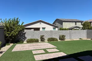 17296 W Valentine St, Surprise, AZ 85388 - Photo 38