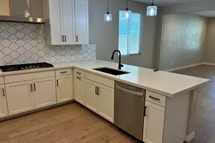 17296 W Valentine St, Surprise, AZ 85388 - Photo 10