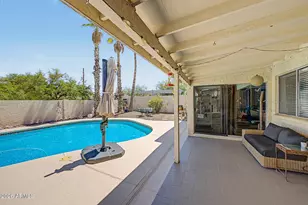 1132 E Village Cir Dr N, Phoenix, AZ 85022 - Photo 32