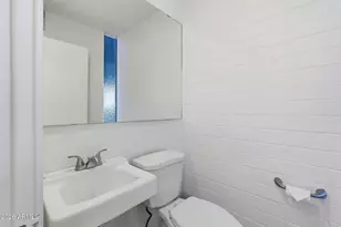 4401 N 40th St, Phoenix, AZ 85018 - Photo 12