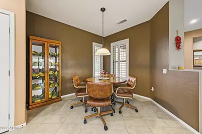16442 W Desert Lily Drive, Surprise, AZ 85387 - Photo 14