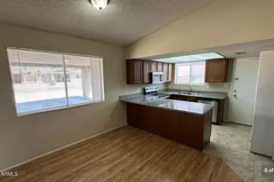 1643 W Muriel Dr, Phoenix, AZ 85023 - Photo 8