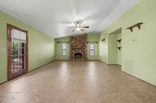 3302 W Kristal Way, Phoenix, AZ 85027 - Photo 10
