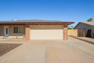 11825 S Coconino St, Phoenix, AZ 85044 - Photo 6