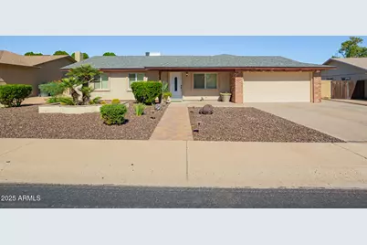 11825 S Coconino Street, Phoenix, AZ 85044 - Photo 1