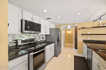 5832 W Frier Drive, Glendale, AZ 85301 - Photo 16