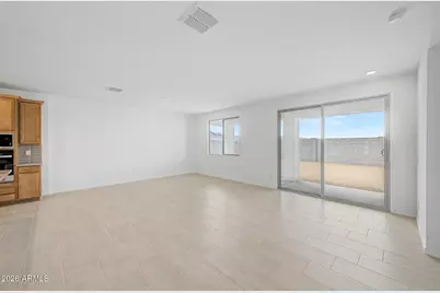 19416 W Loma Lane, Waddell, AZ 85355 - Photo 6