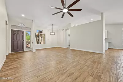 19027 N 90th Lane, Peoria, AZ 85382 - Photo 18