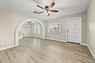 602 W Chipman Rd, Phoenix, AZ 85041 - Photo 6