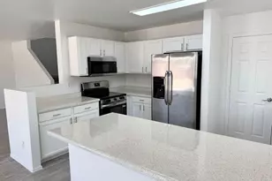 8464 W Forest Grove Ave, Tolleson, AZ 85353 - Photo 16