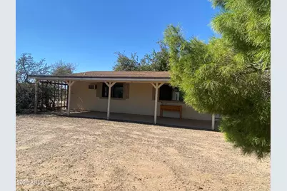 22760 W Hillcrest Drive, Congress, AZ 85332 - Photo 6