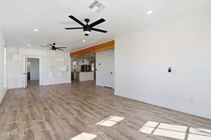 237 N Lebaron, Mesa, AZ 85201 - Photo 8