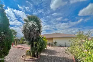 10527 W Prairie Hills Cir, Sun City, AZ 85351 - Photo 22