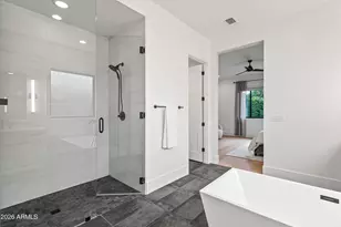 5513 E Verde Ln, Phoenix, AZ 85018 - Photo 12