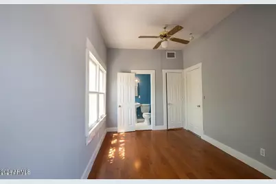 139 N 11th Avenue # B, Phoenix, AZ 85007 - Photo 8