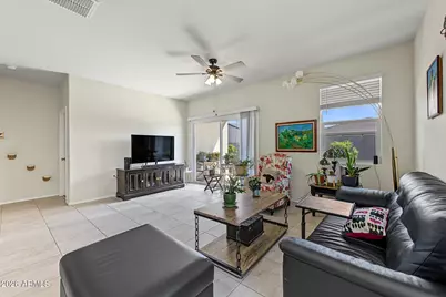18641 W Desert Hollow Drive, Wittmann, AZ 85361 - Photo 10