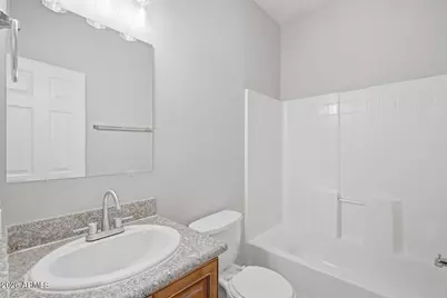 6537 S 15th Drive, Phoenix, AZ 85041 - Photo 12