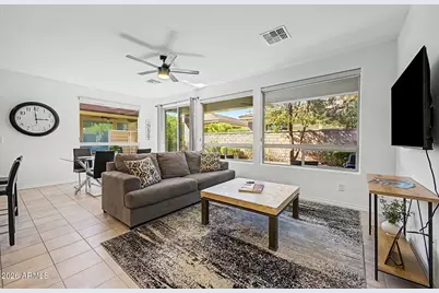 678 E Cobble Stone Drive, Queen Creek, AZ 85140 - Photo 2