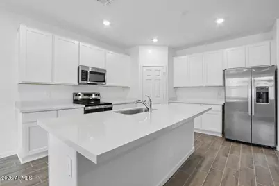 6571 E Upland Way, San Tan Valley, AZ 85143 - Photo 4