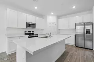 6571 E Upland Wy, San Tan Valley, AZ 85143 - Photo 4