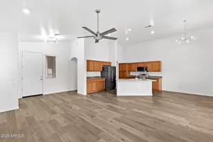 4224 E Cherry Hills Dr, Chandler, AZ 85249 - Photo 4